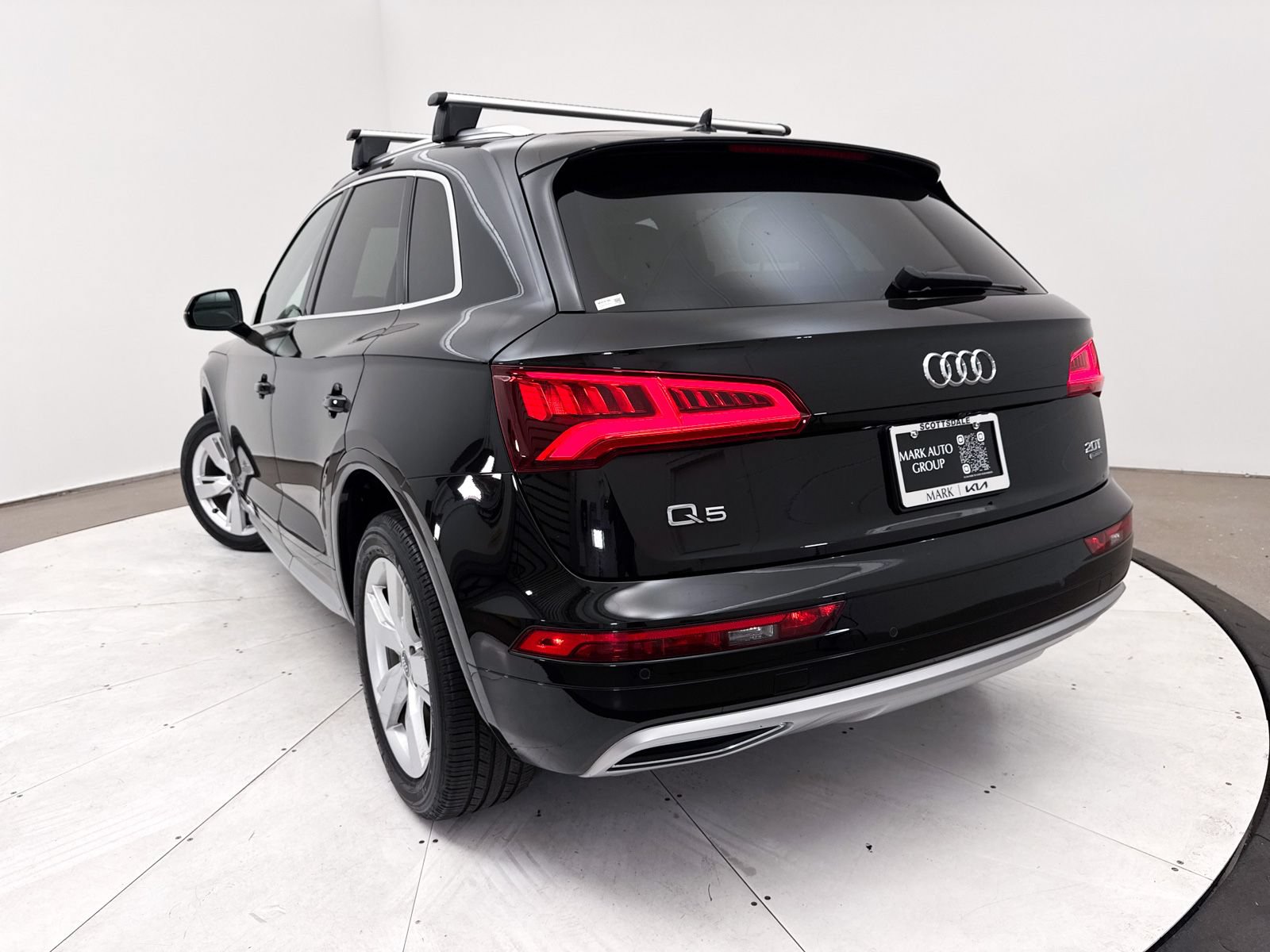 Used 2018 Audi Q5 2.0T Premium Plus w/ Premium Plus Package AWD/4WD image 8