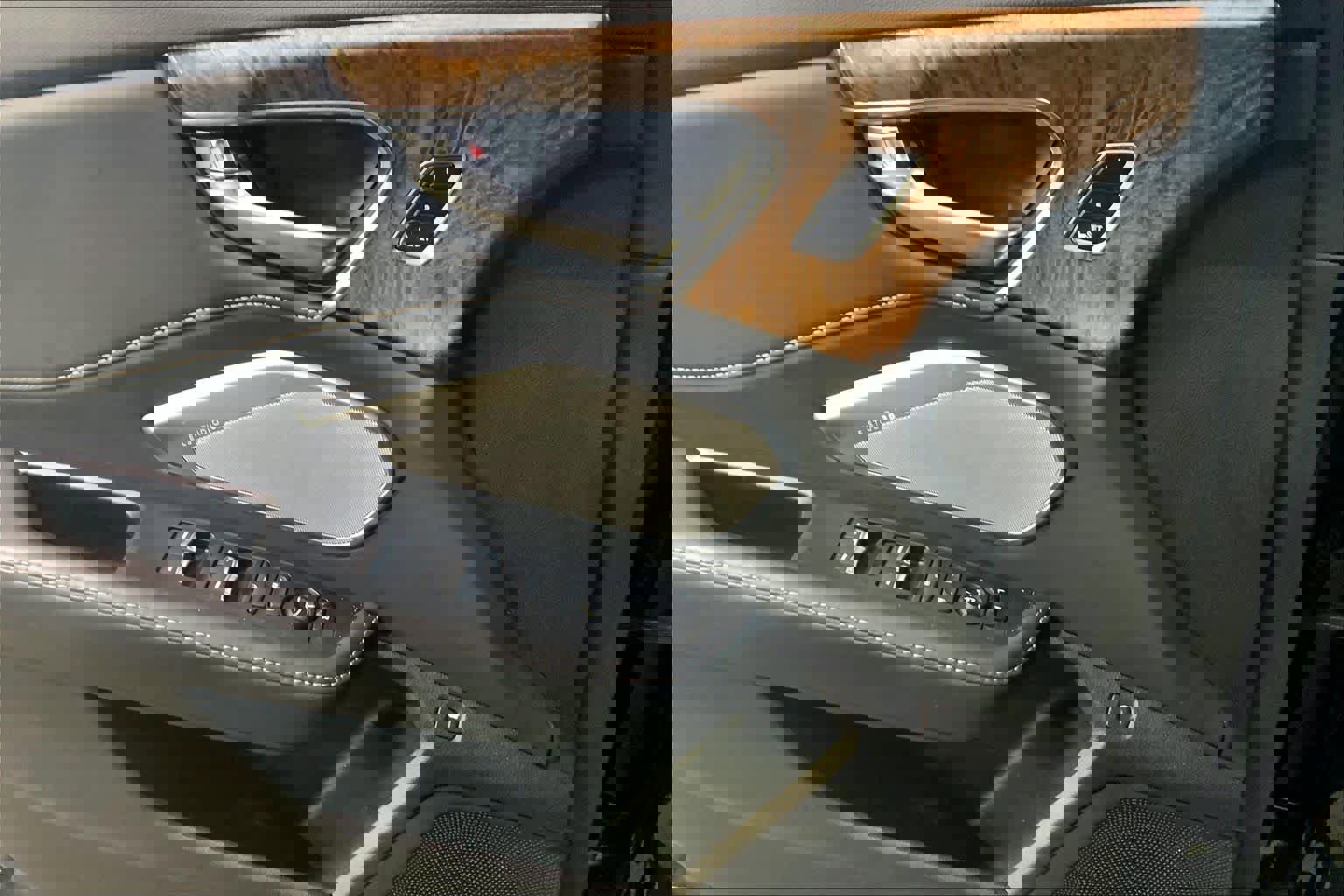 Used 2020 Acura RDX AWD w/ Advance Package image 34