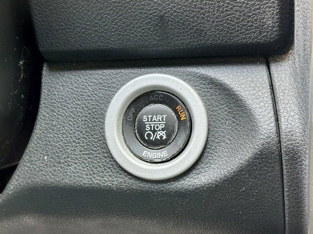 Used 2016 RAM 1500 Laramie w/ Convenience Group image 36