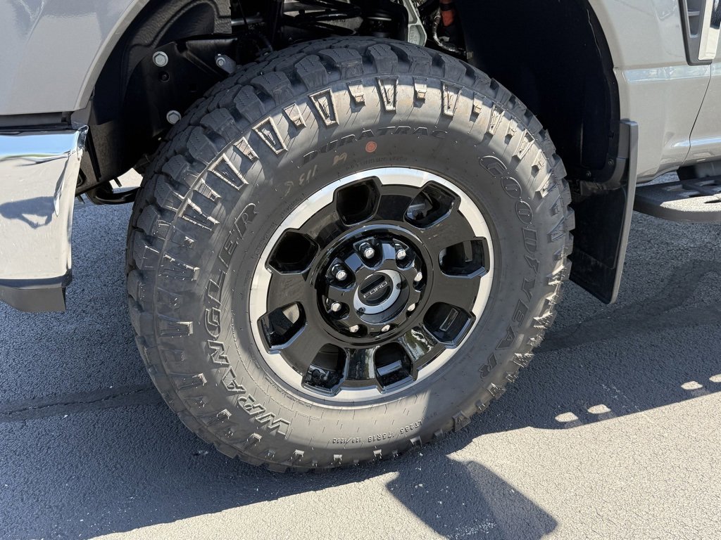 New 2025 Ford F250 Lariat w/ Lariat Ultimate Package image 29