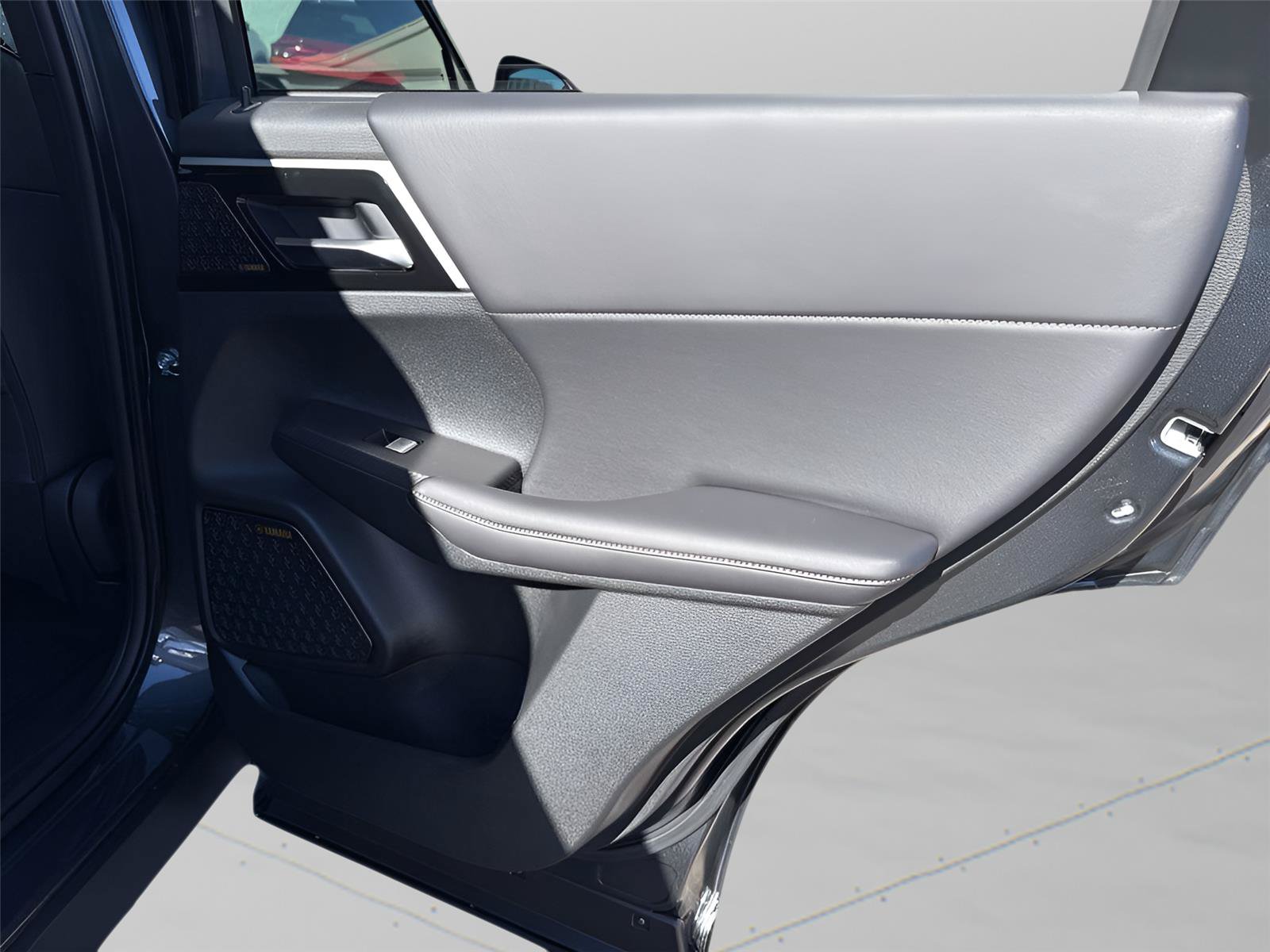 New 2026 Mitsubishi Outlander SE FWD image 32