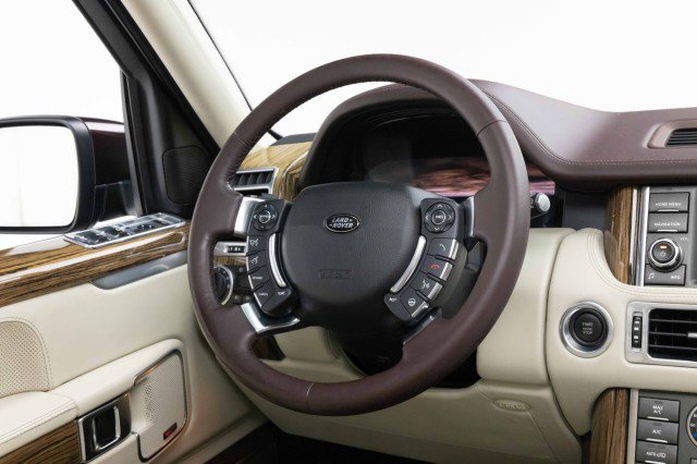 Used 2012 Land Rover Range Rover Autobiography image 10