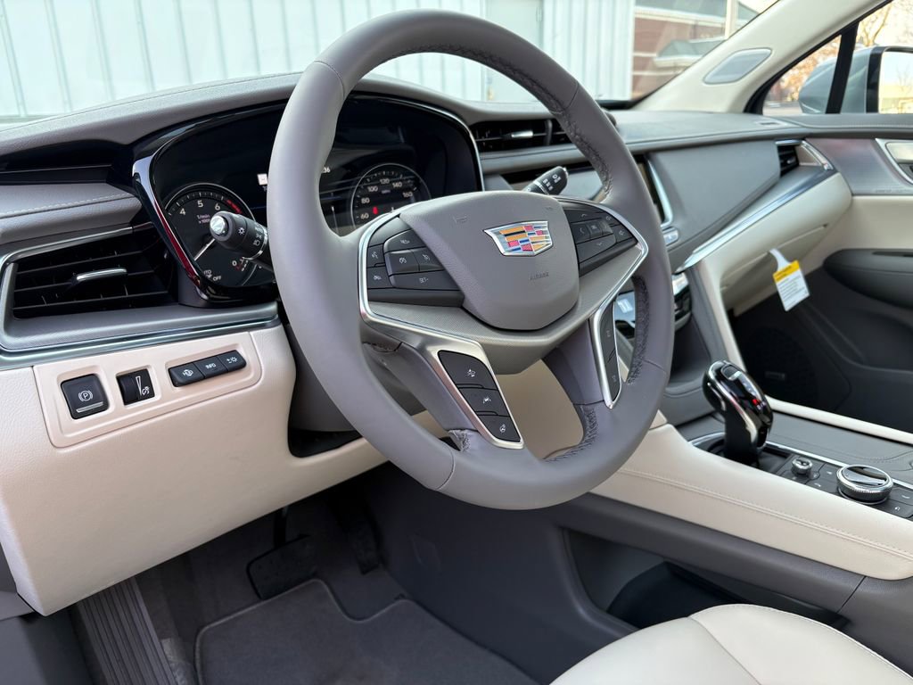 New 2026 Cadillac XT5 Premium Luxury image 10