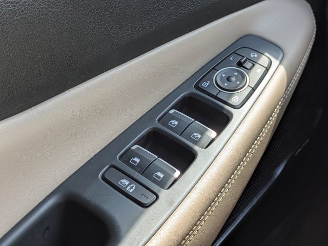 Used 2022 Hyundai Santa Fe Limited FWD image 27