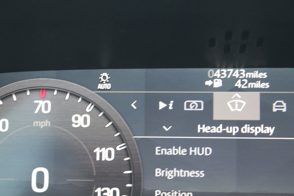 Used 2022 Land Rover Defender 110 V8 image 16