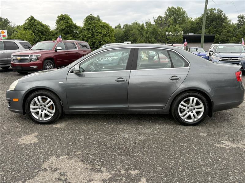 Used 2007 Volkswagen Jetta Wolfsburg Edition FWD image 2