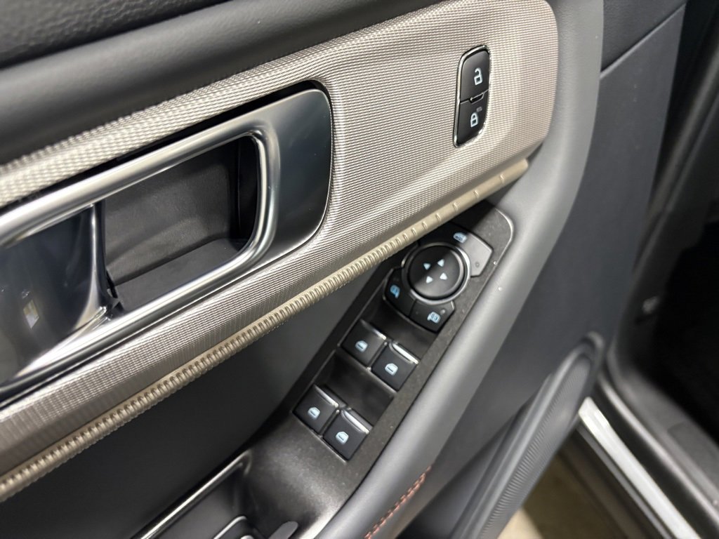 New 2026 Ford Explorer Active image 18