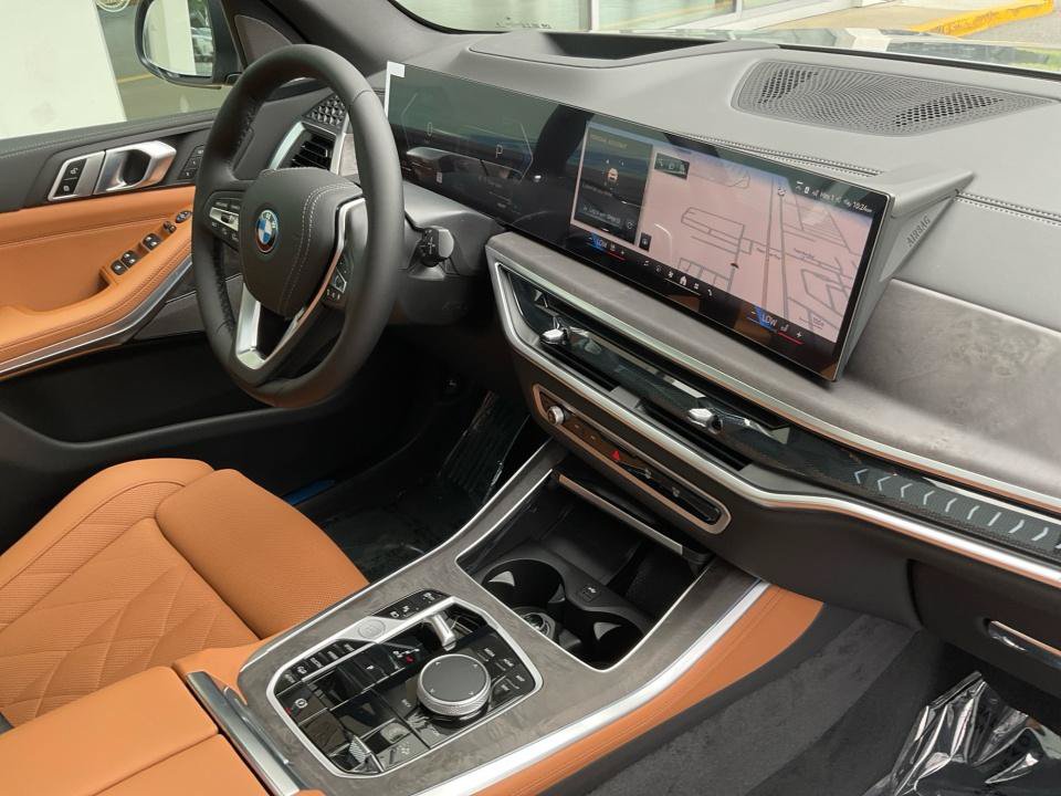 New 2026 BMW X5 xDrive50e AWD/4WD image 32