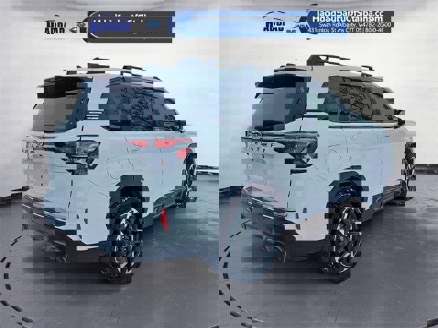 Certified 2025 Subaru Forester Limited image 5