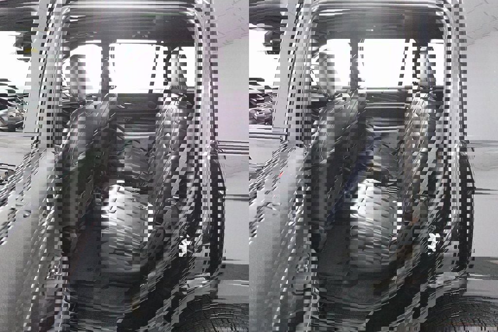 New 2025 Jeep Grand Cherokee L Limited w/ Luxury Tech Group II image 24