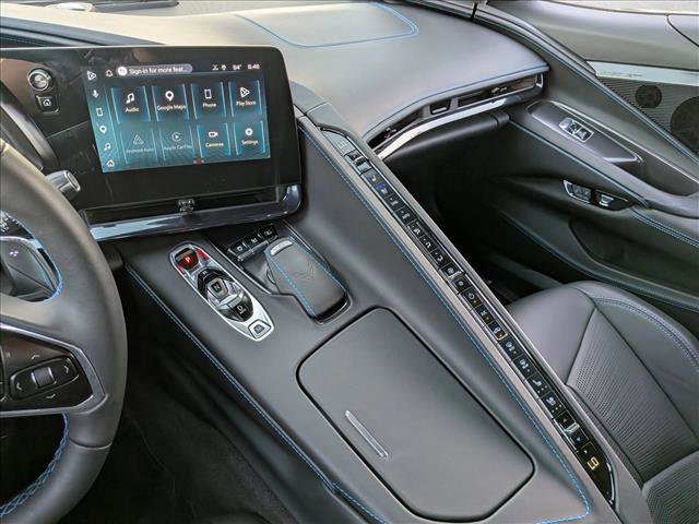 Used 2025 Chevrolet Corvette Stingray Premium Conv w/ Z51 Performance Package RWD image 22