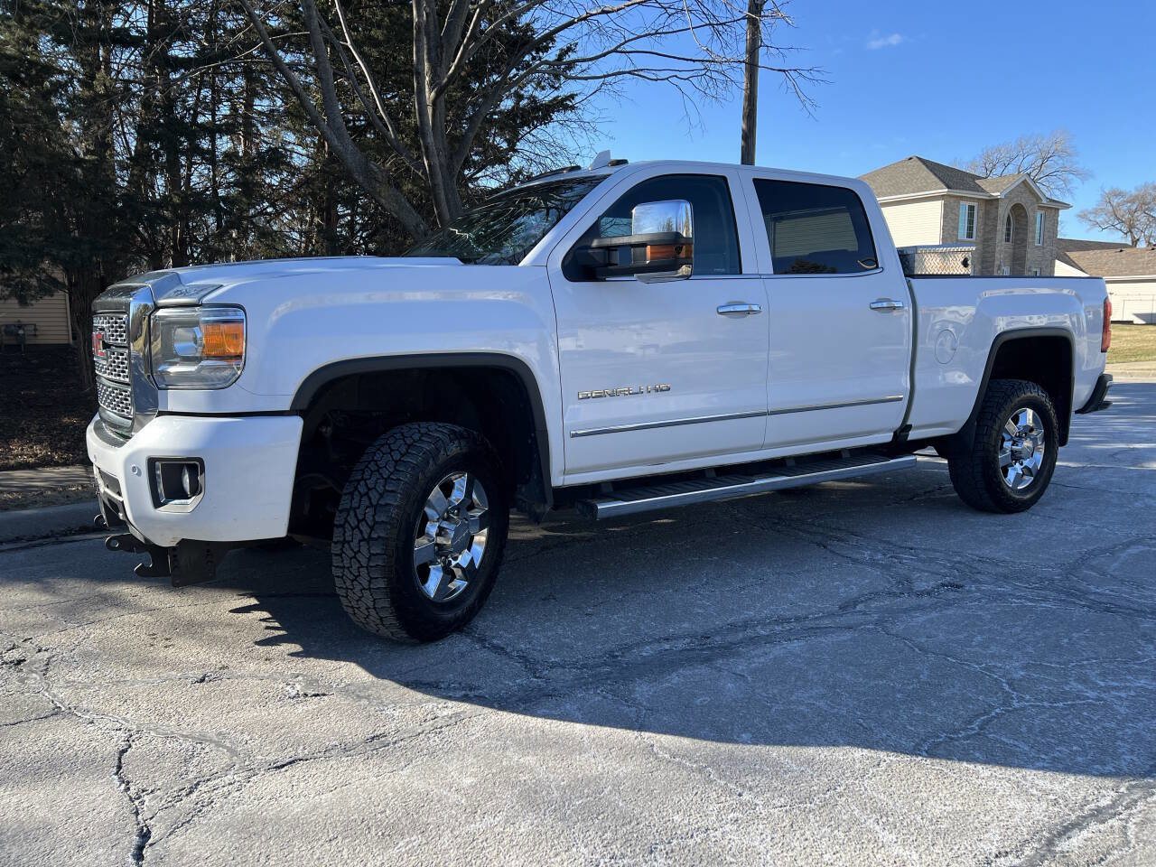 Used 2019 GMC Sierra 3500 Denali w/ Snow Plow Prep Package image 3