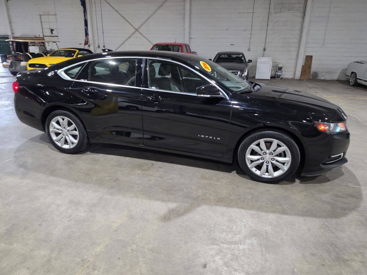 Used 2019 Chevrolet Impala LT FWD image 15