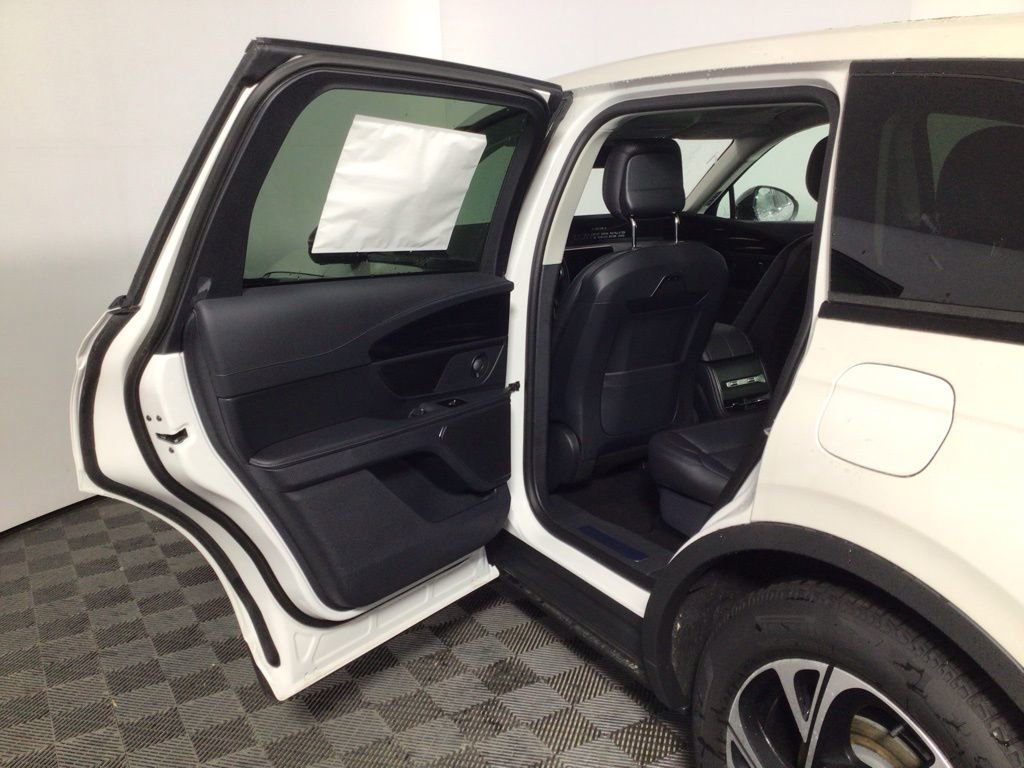 New 2026 Lincoln Nautilus Premier w/ Equipment Group 102A image 29