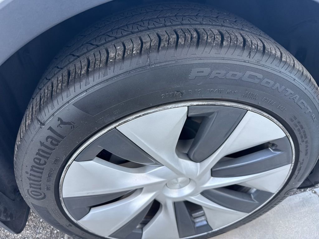 Used 2020 Tesla Model Y Long Range image 13