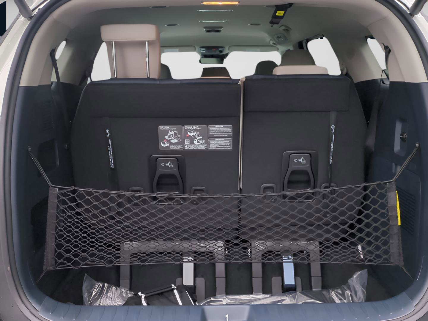 New 2026 Kia Carnival EX FWD image 13