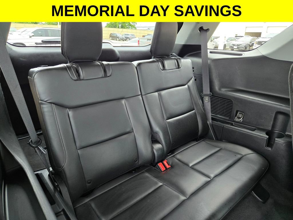 Used 2022 Ford Explorer XLT w/ Equipment Group 202A AWD/4WD image 25