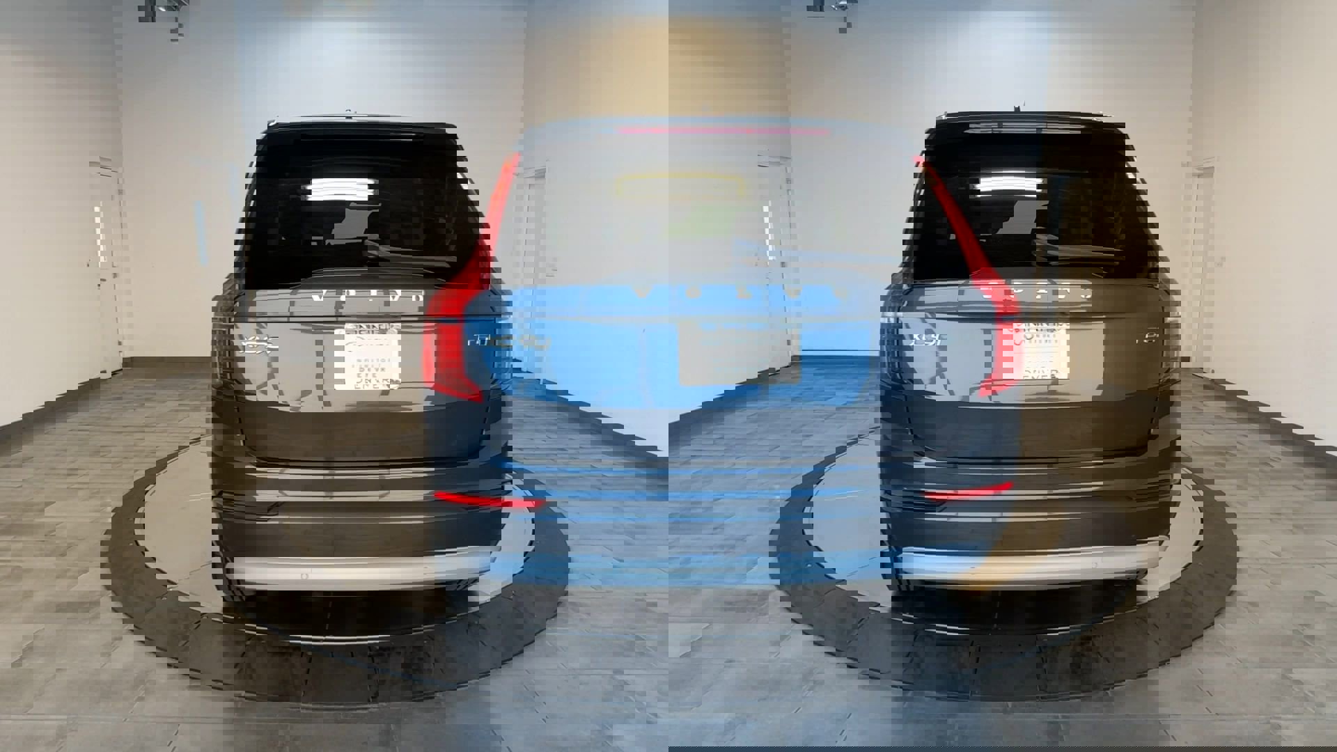 Used 2022 Volvo XC90 T5 Momentum image 7