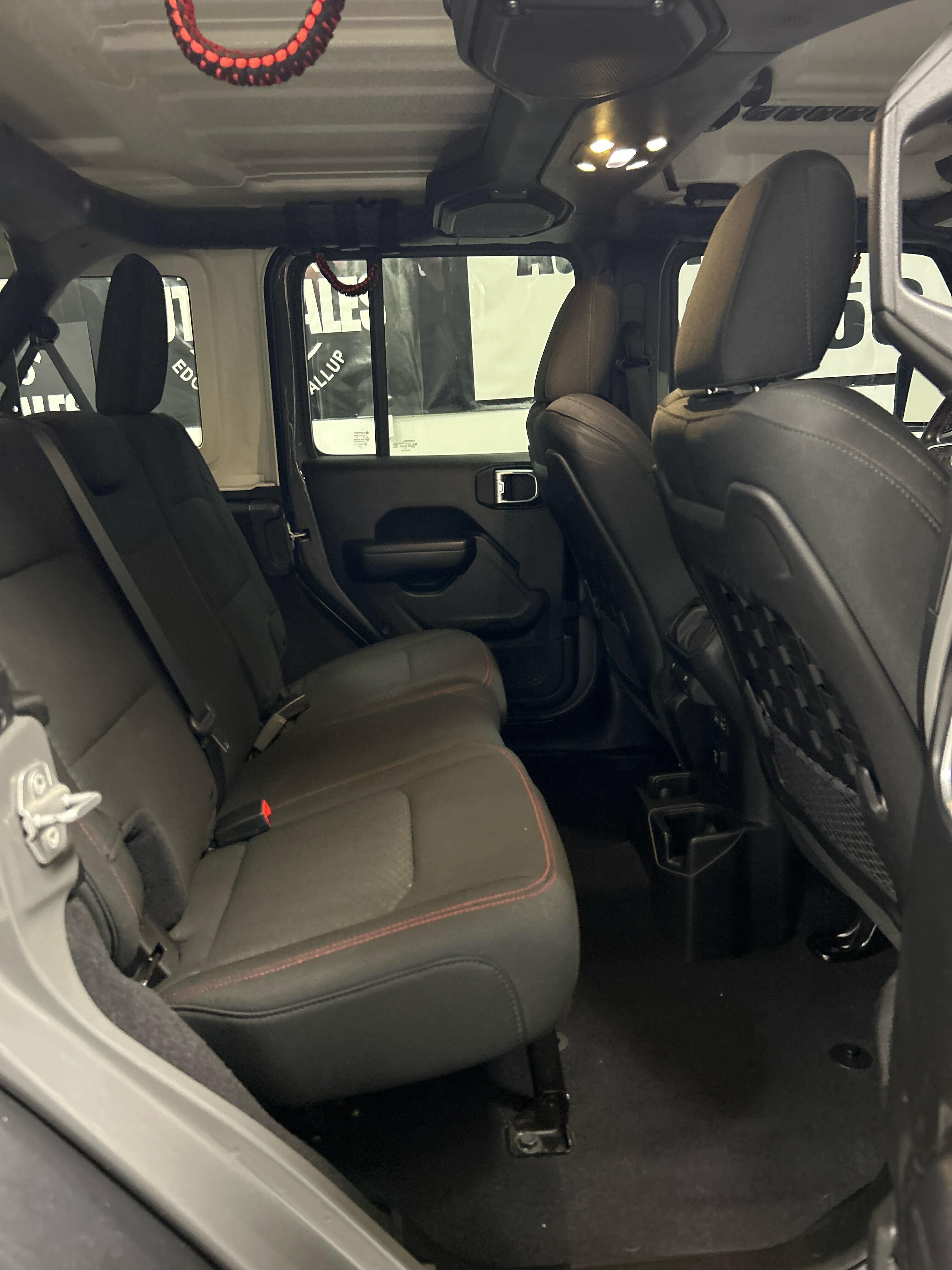 Used 2019 Jeep Wrangler Unlimited Rubicon AWD/4WD image 12