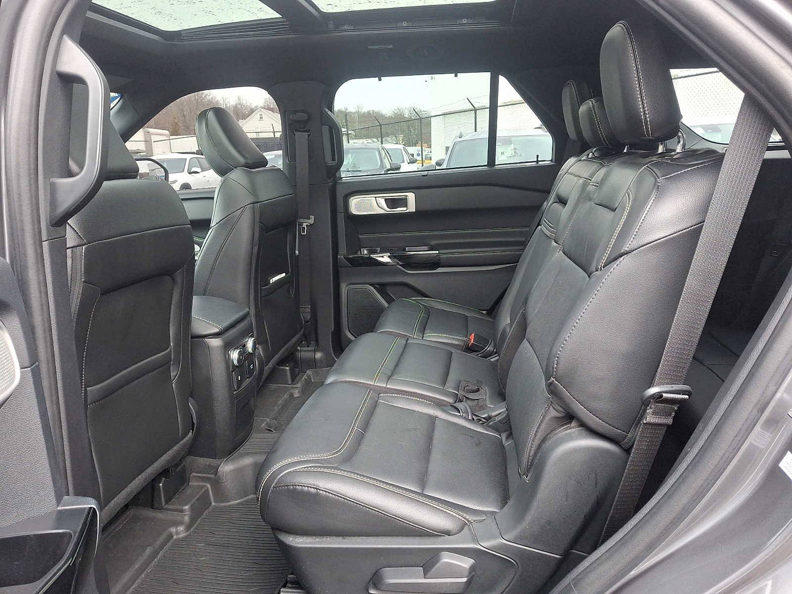 Used 2022 Ford Explorer ST w/ Equipment Group 401A image 10