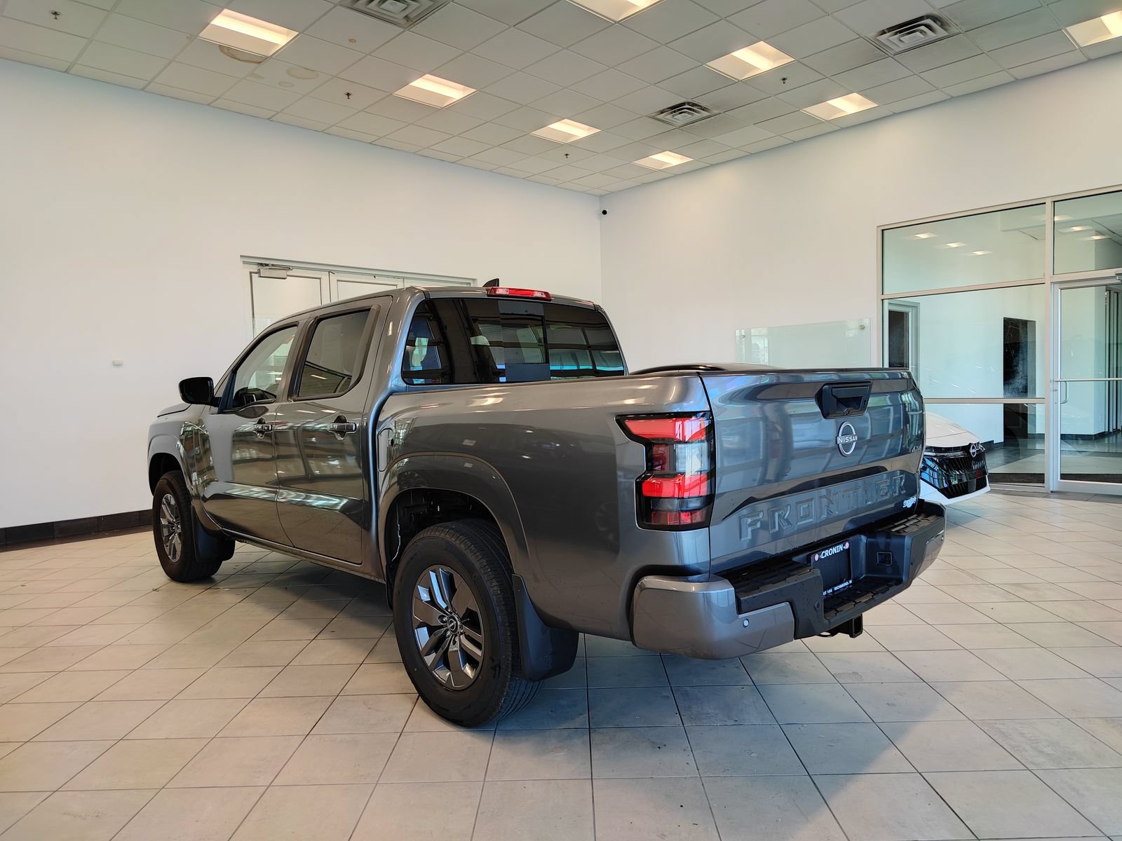 Used 2026 Nissan Frontier SV w/ SV Convenience Package AWD/4WD image 5