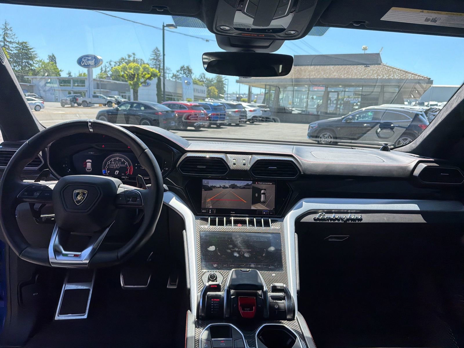 Used 2020 Lamborghini Urus AWD/4WD image 23