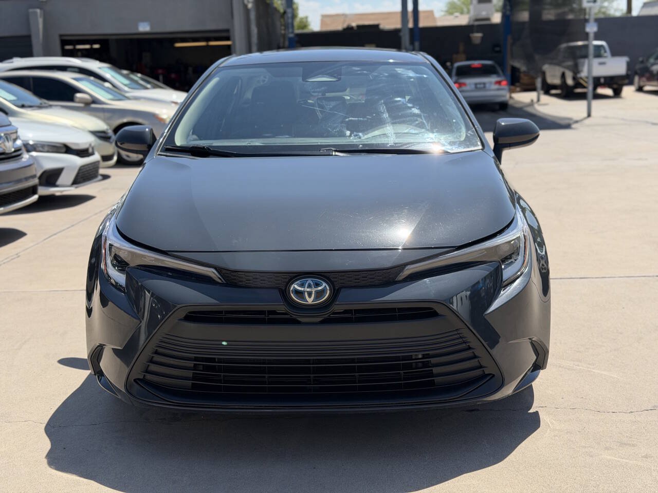 Used 2023 Toyota Corolla LE FWD image 2