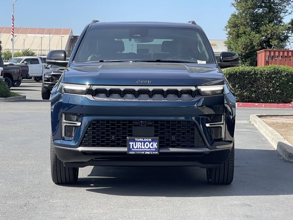 New 2026 Jeep Grand Wagoneer Limited AWD/4WD image 3