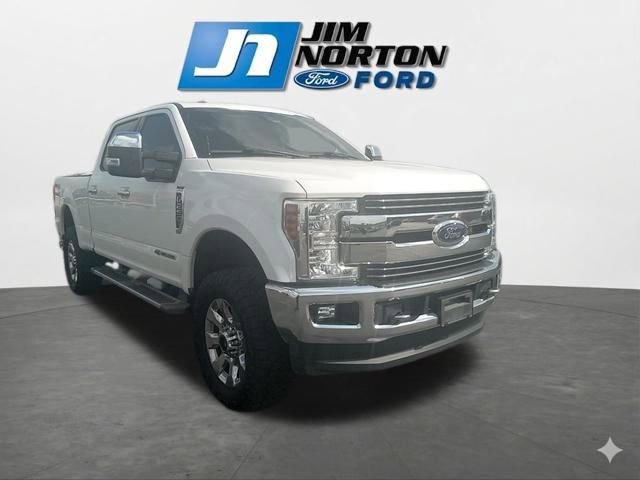 Used 2019 Ford F250 Lariat w/ Chrome Package image 1