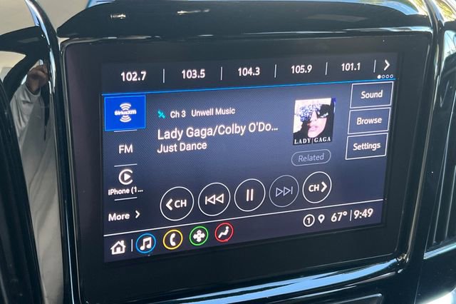 Used 2023 Chevrolet Traverse LT image 25