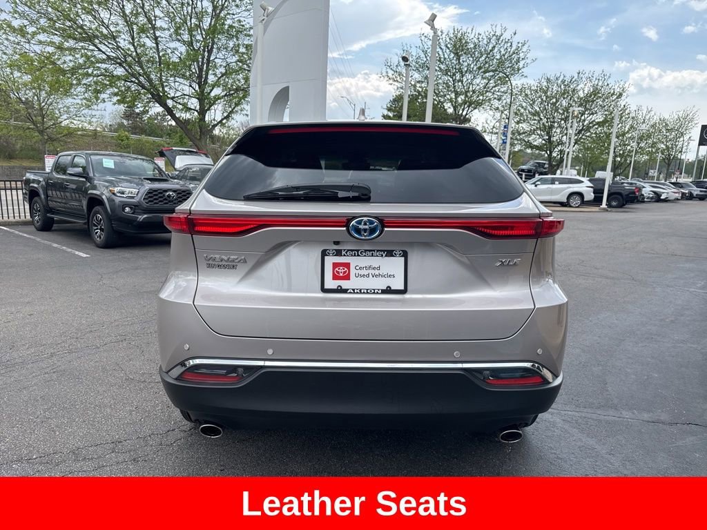 Certified 2023 Toyota Venza XLE AWD/4WD image 7