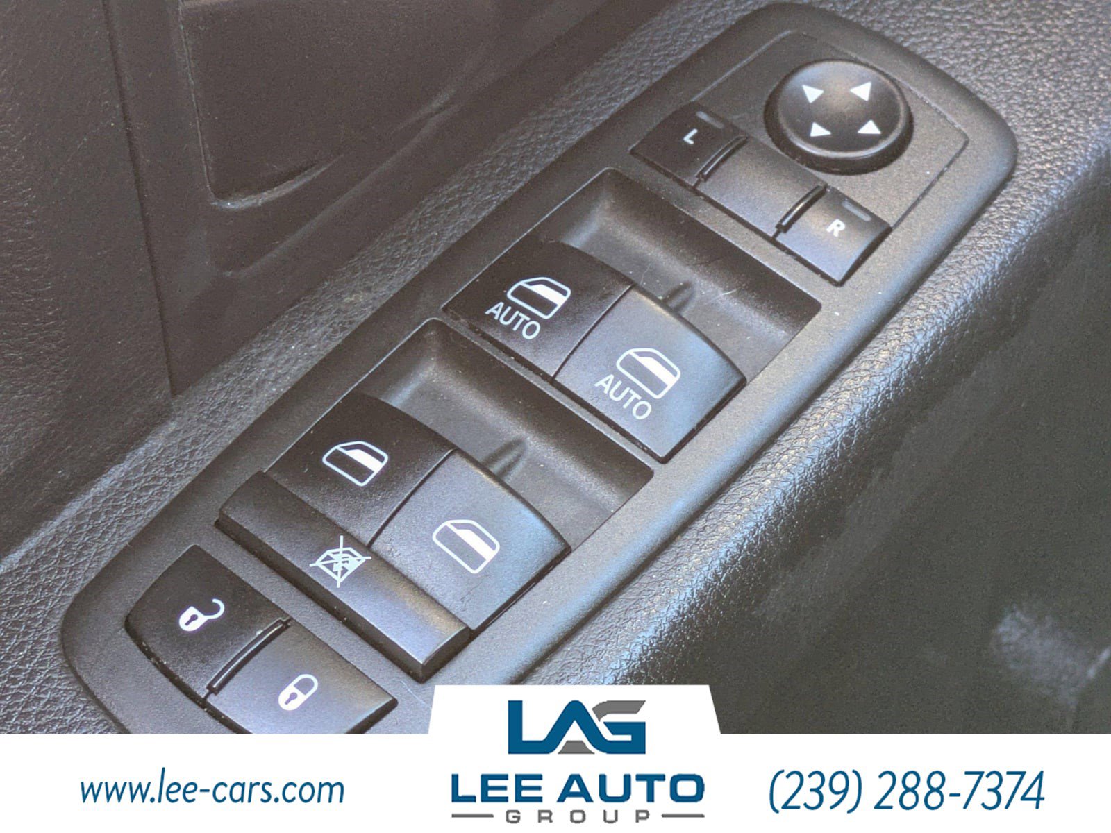 Used 2016 RAM 2500 Tradesman w/ Chrome Appearance Group image 16