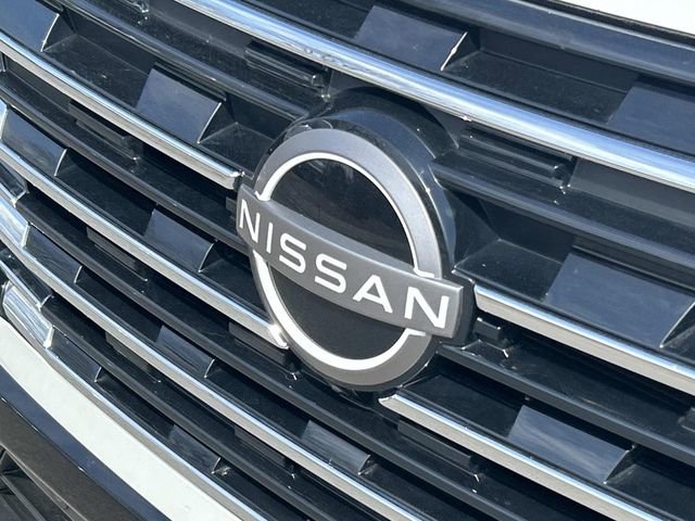 Used 2024 Nissan Rogue Platinum w/ Platinum Premium Package image 10