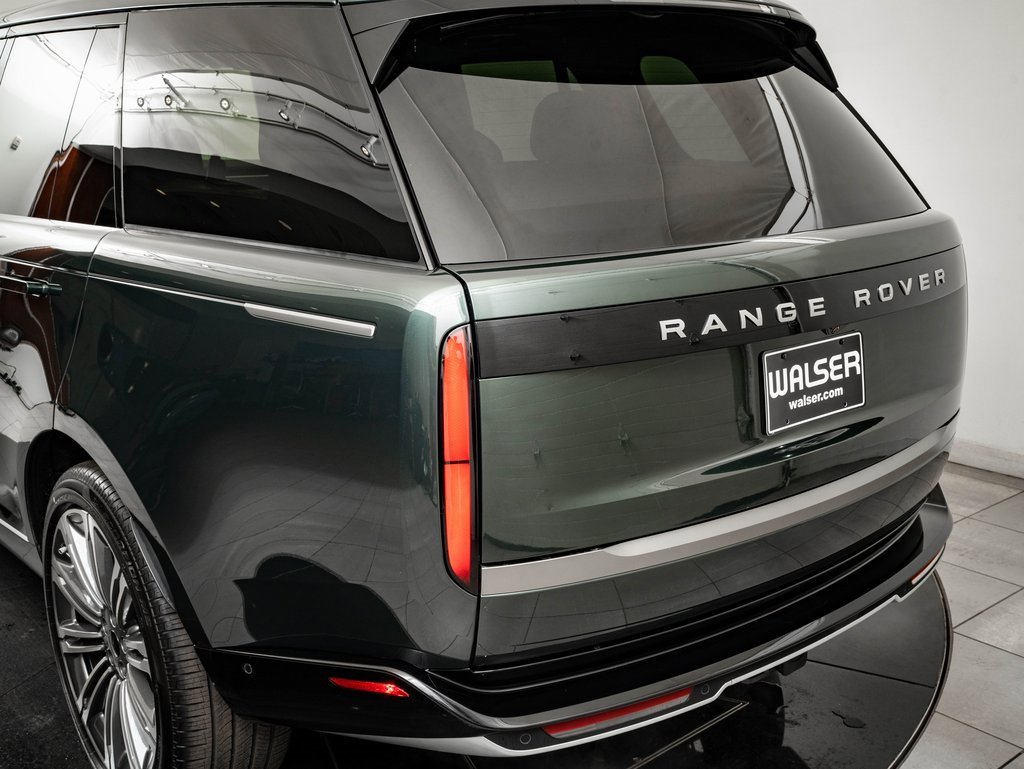 New 2026 Land Rover Range Rover SE image 18