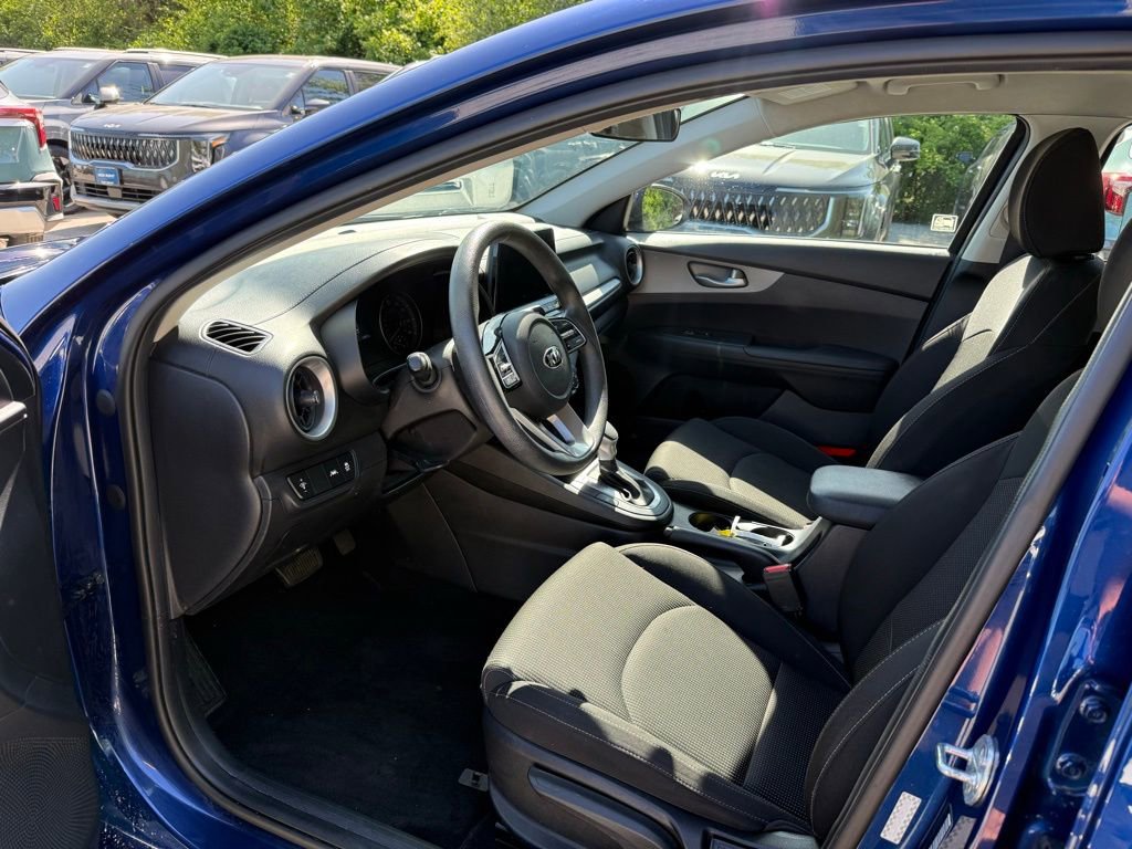 Certified 2021 Kia Forte LXS FWD image 6
