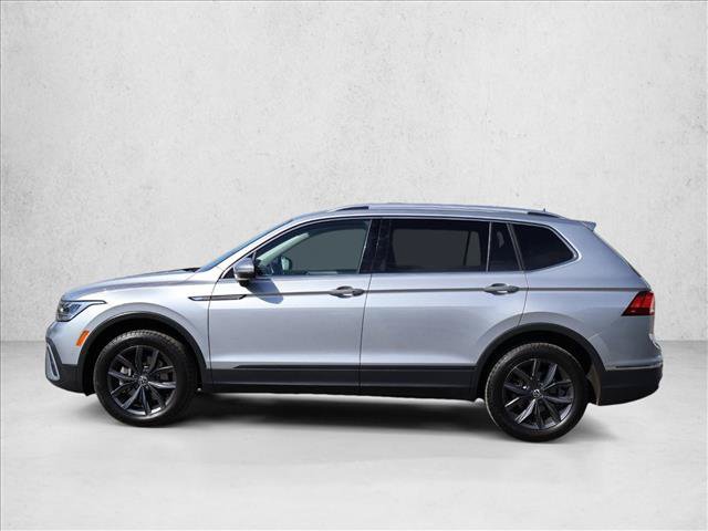 Used 2023 Volkswagen Tiguan SE AWD/4WD image 9