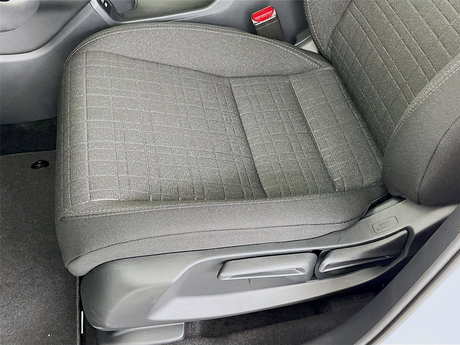 New 2026 Honda HR-V LX image 18