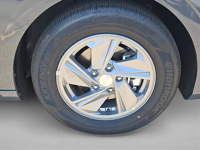 New 2026 Hyundai Elantra SE FWD image 10