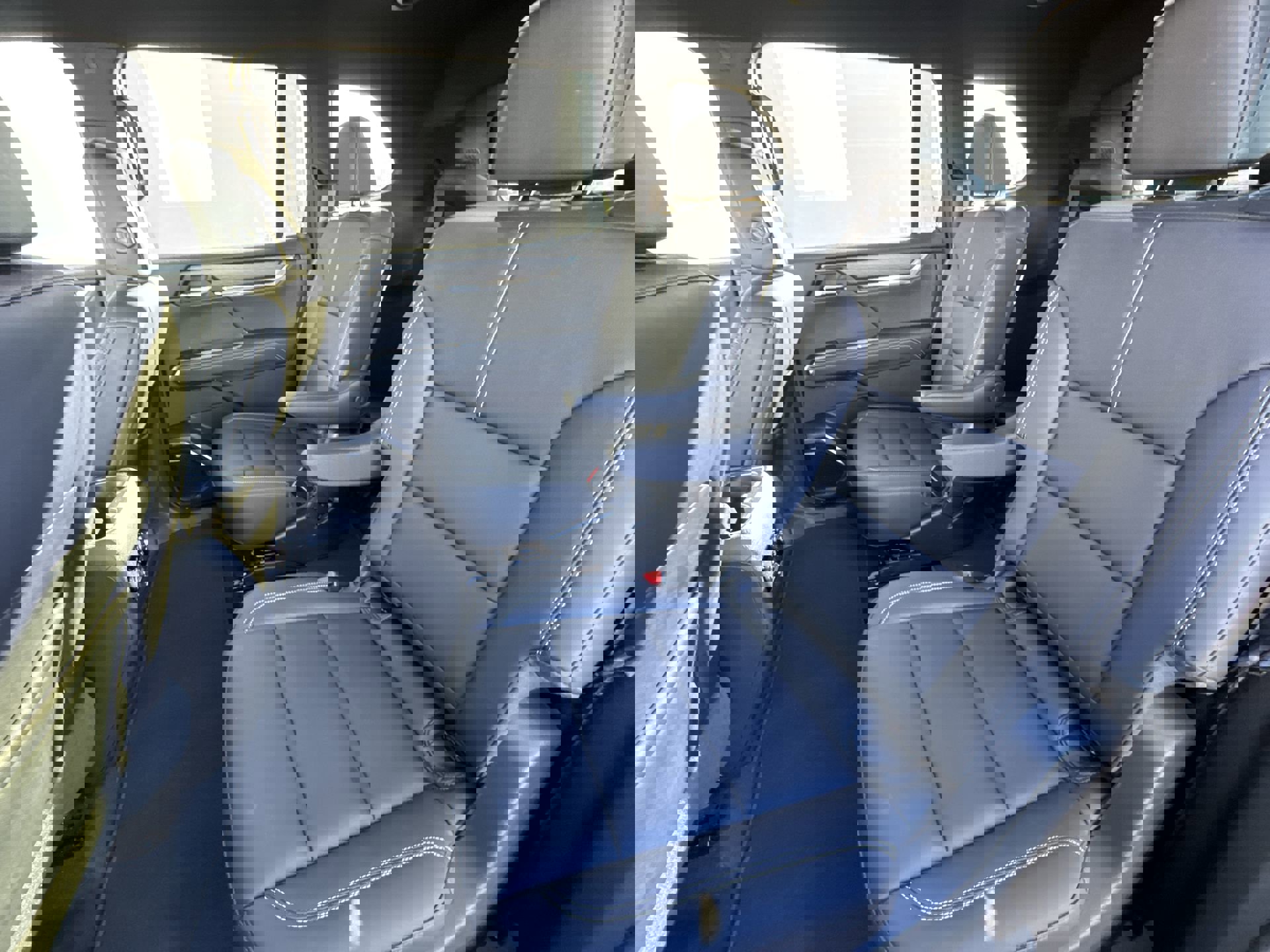 Used 2024 GMC Acadia Elevation w/ Luxury Package image 23