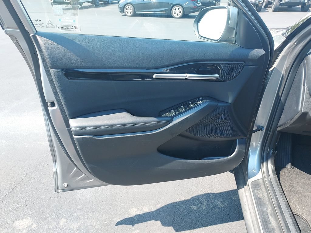 Certified 2024 Kia Seltos S FWD image 14