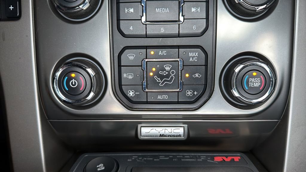 Used 2013 Ford F150 Raptor w/ Luxury Equipment Group image 28