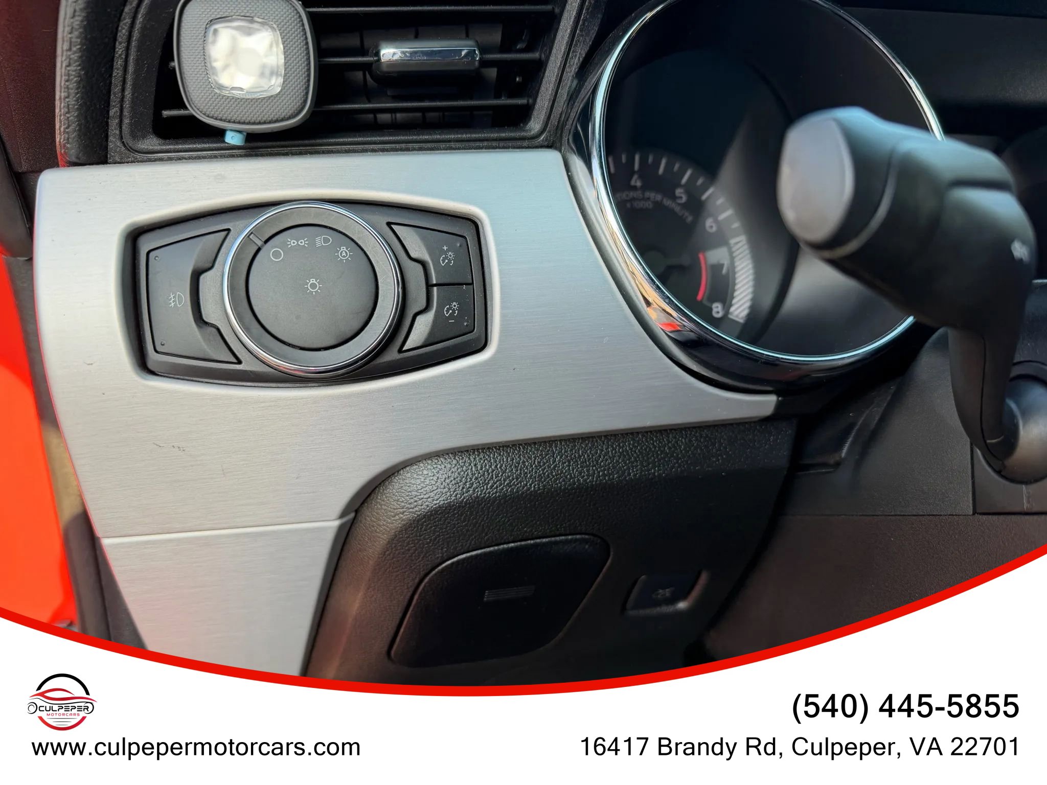 Used 2015 Ford Mustang Premium image 17