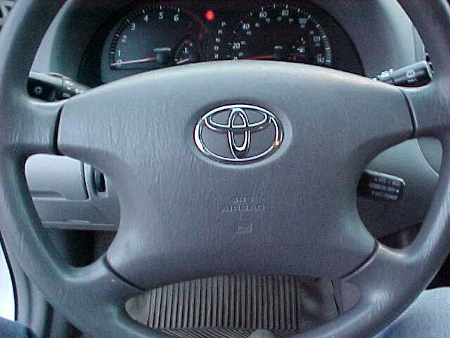 Used 2002 Toyota Camry LE FWD image 26