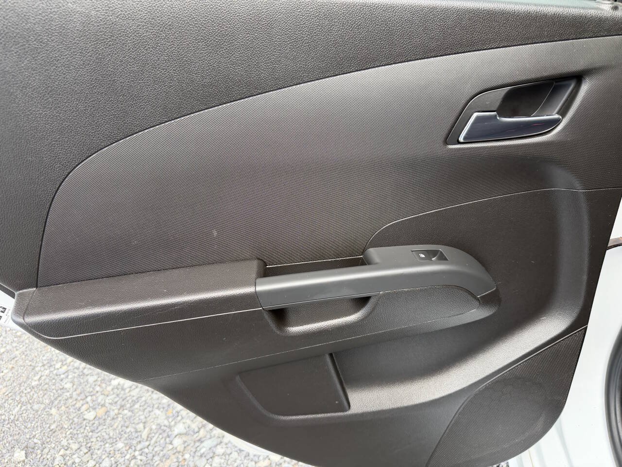 Used 2017 Chevrolet Sonic LT FWD image 39