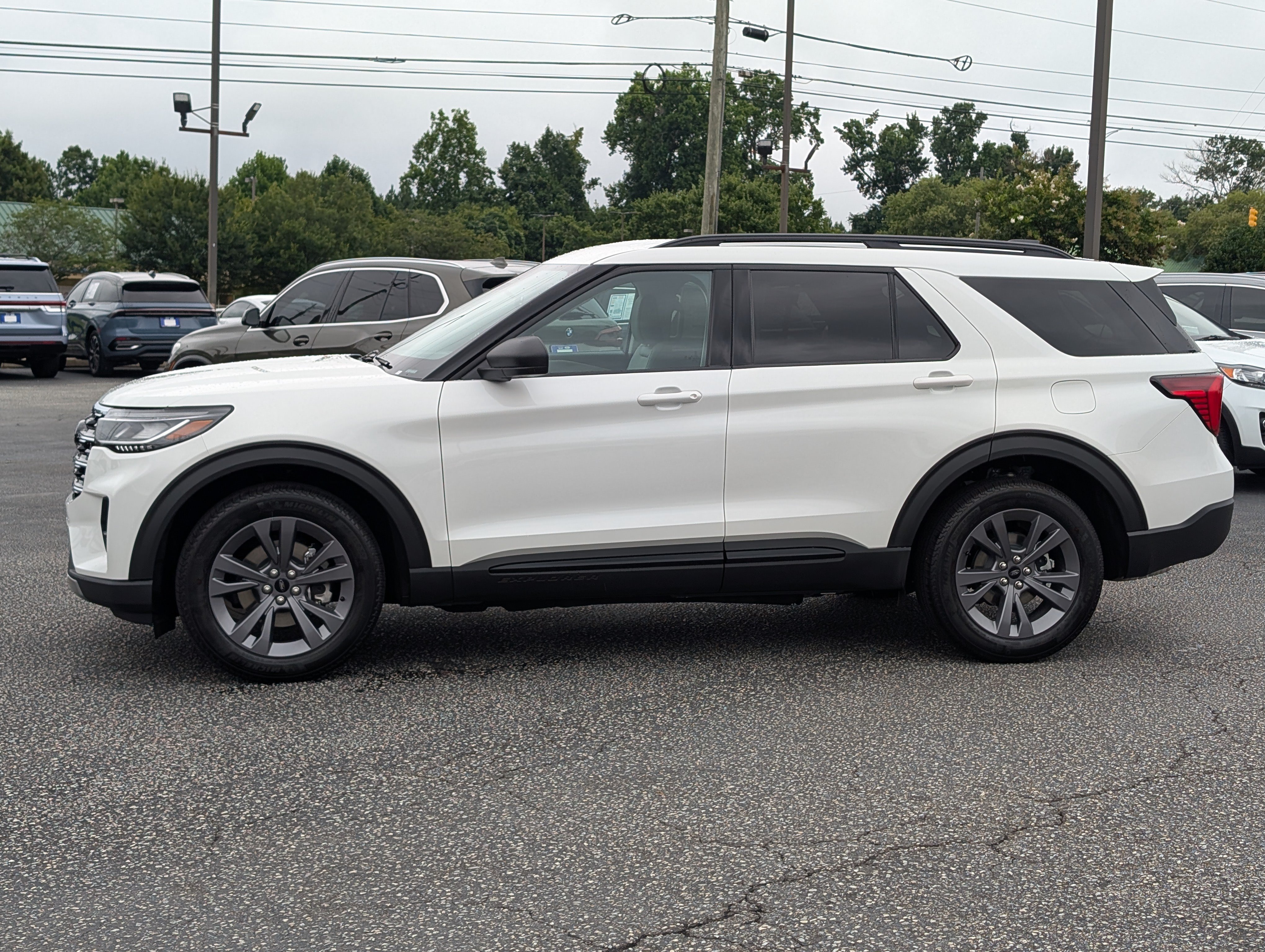 New 2026 Ford Explorer Active w/ Active Comfort Package AWD/4WD image 14