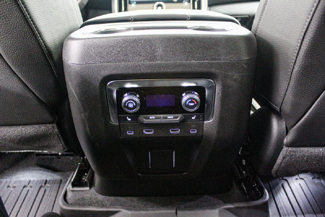 New 2026 GMC Yukon Denali w/ Denali Reserve Package AWD/4WD image 23