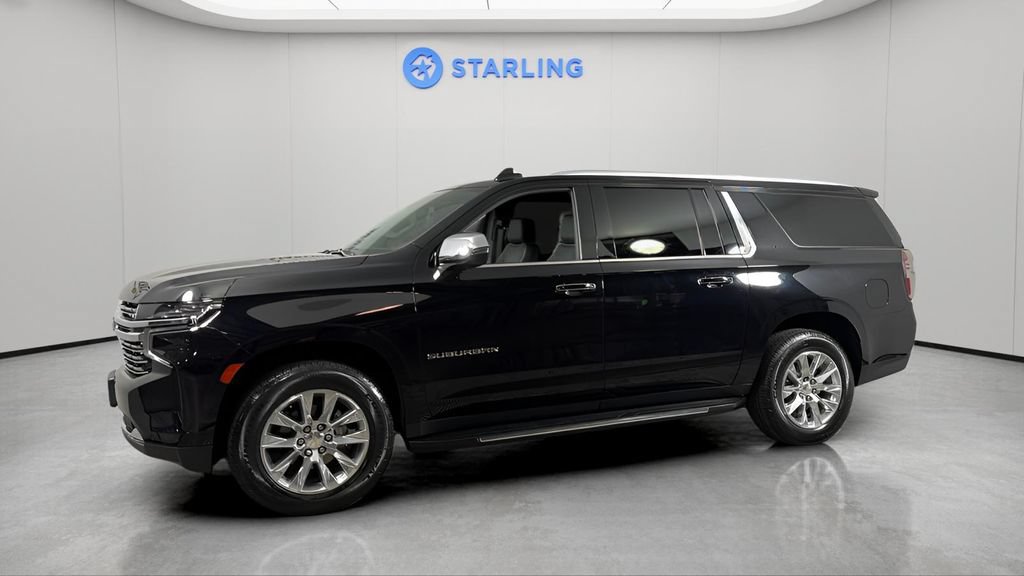 Used 2023 Chevrolet Suburban Premier RWD image 2