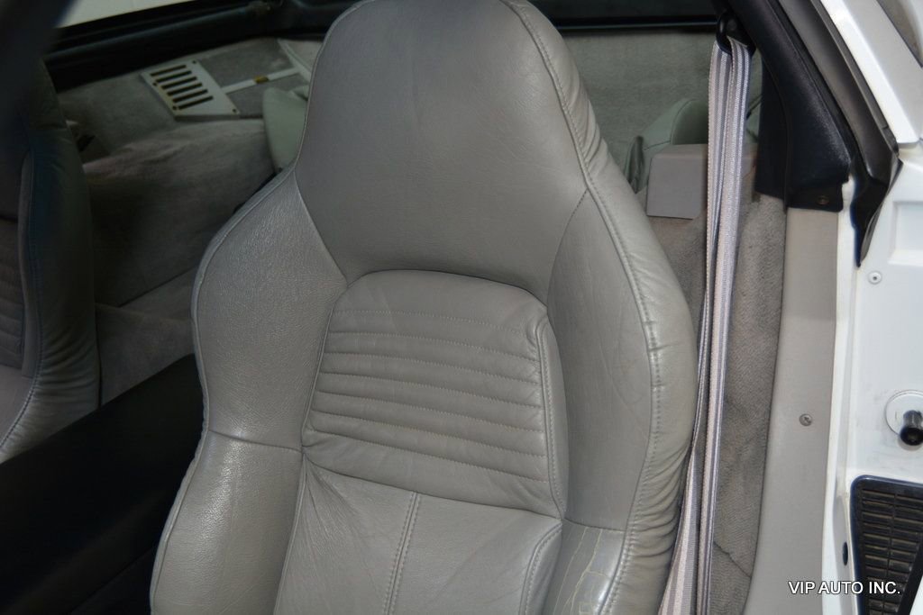 Used 1994 Chevrolet Corvette Coupe image 11