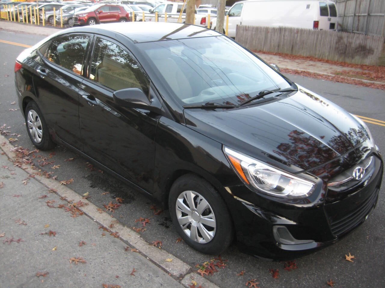 Used 2016 Hyundai Accent SE w/ Option Group 02 image 2
