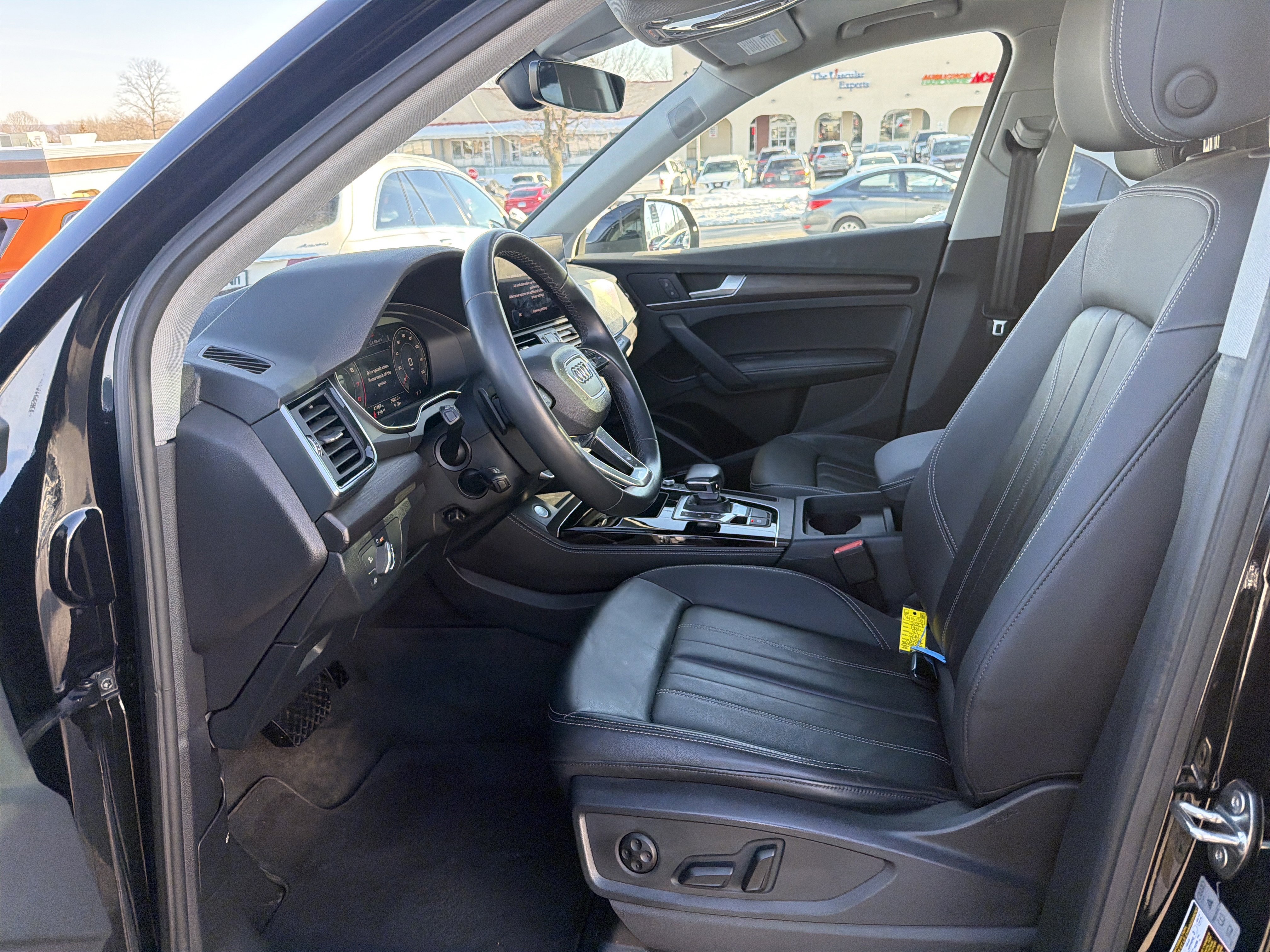 Certified 2023 Audi Q5 2.0T Premium Plus w/ Premium Plus Package AWD/4WD image 5